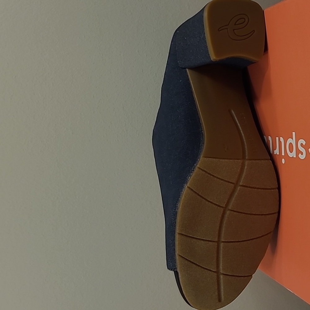Easy Spirit Open Toe Mules - Picture 8 of 8